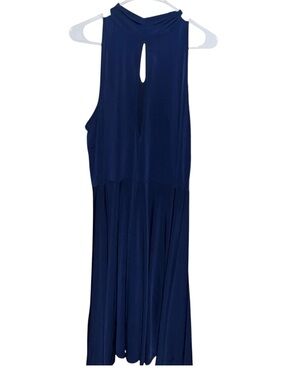 Quum Sleeveless Navy Midi Dress with Keyhole Detail. Size 2X